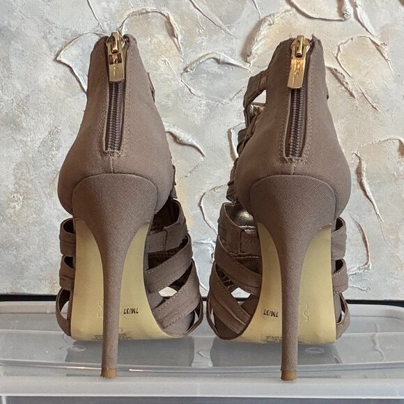 BCBGeneration Strappy Zip-Up 4.5" Heels – Taupe – Size 7M - Picture 4 of 13